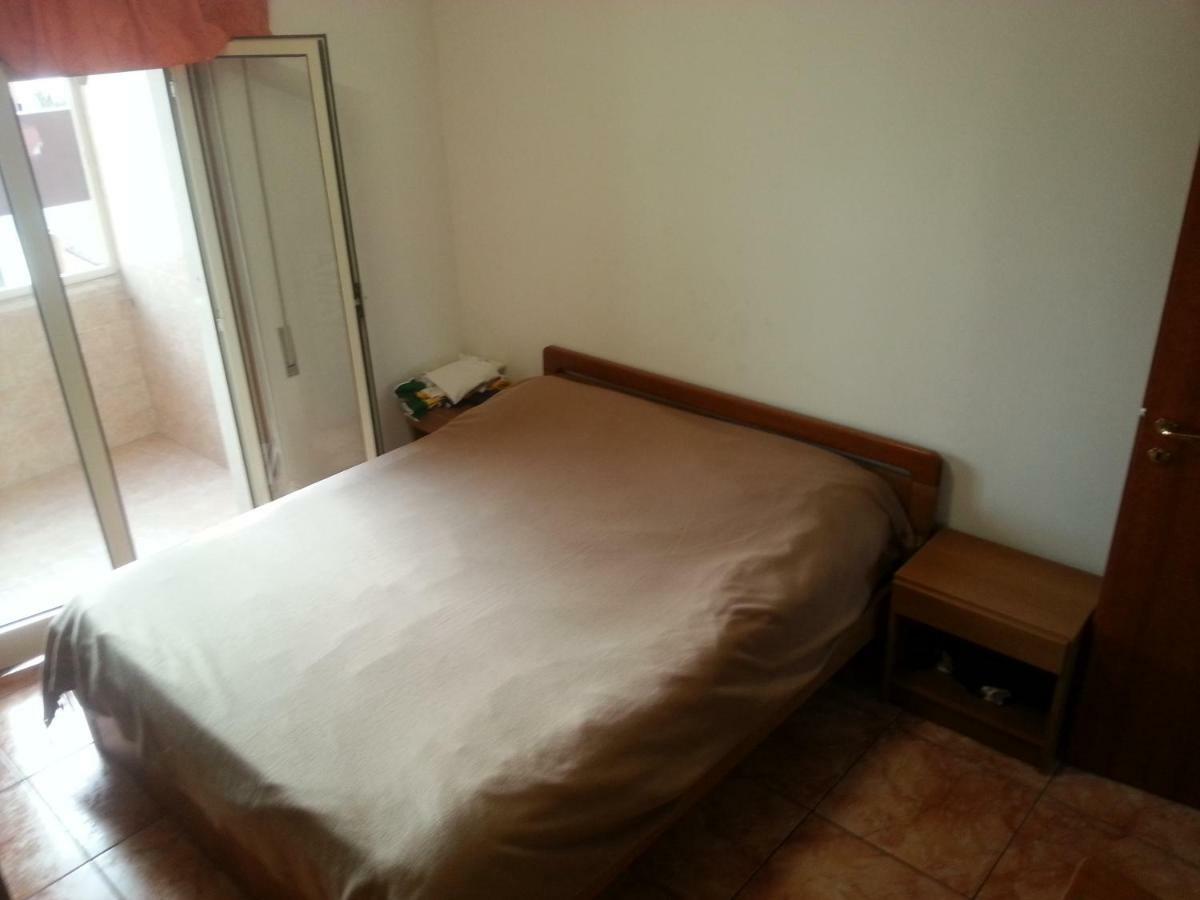 Casa Al Mare A Scalea Apartment Bagian luar foto