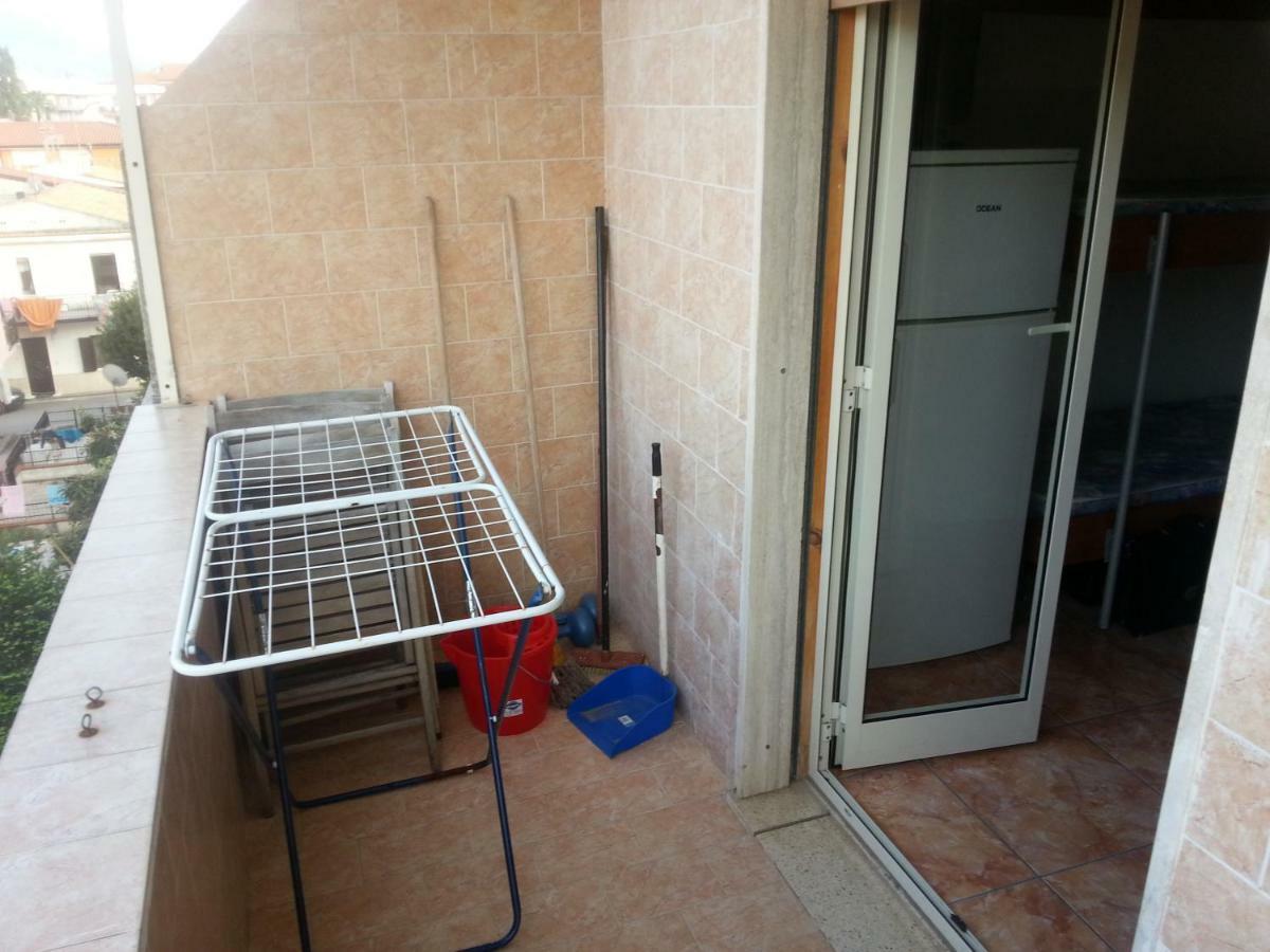 Casa Al Mare A Scalea Apartment Bagian luar foto